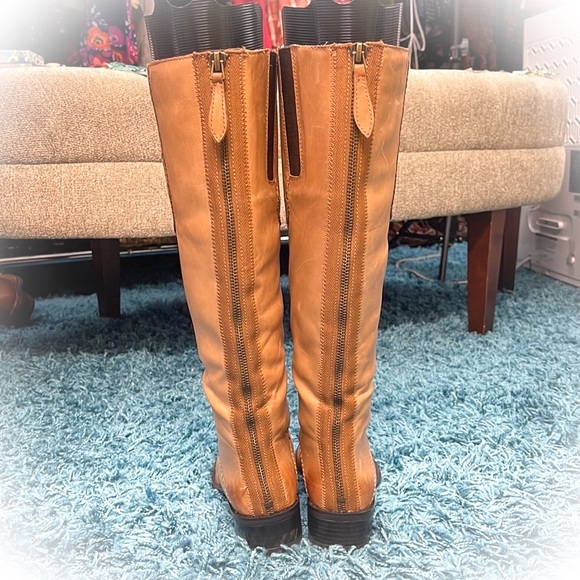 💕Like New Franco Sarto Camel Leather Boots💕 - Picture 6 of 16